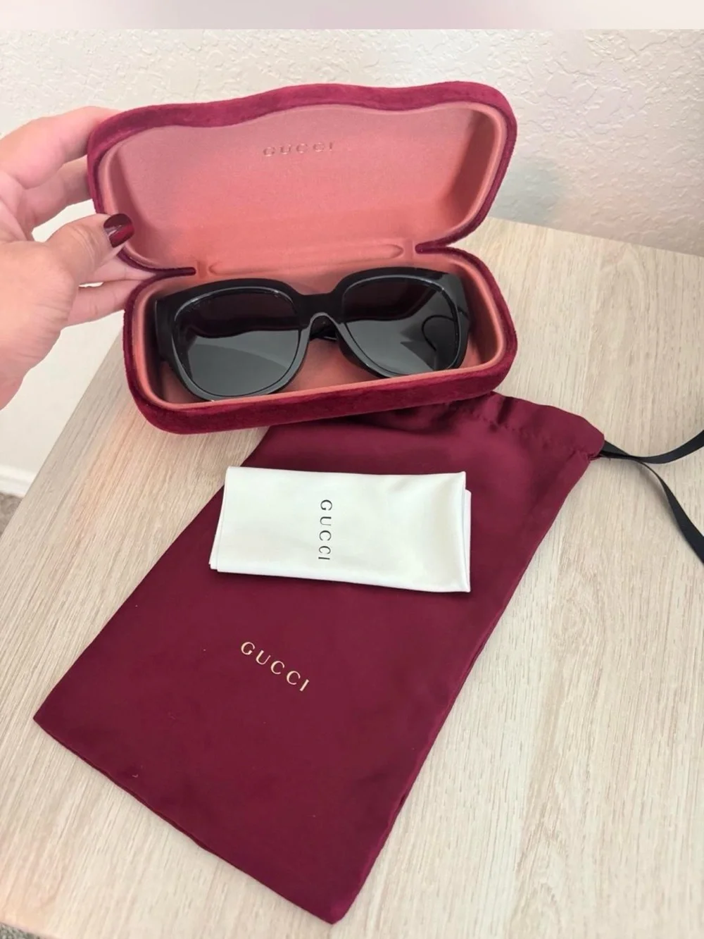 Authentic Gucci Women's Black Oversized Sunglasses with Burgundy Case